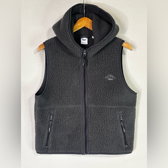 TNA Jackets & Blazers - TNA Aritzia Sherpa Fleece Hooded Vest Womens M Gray Zip Up Staple Excellent
